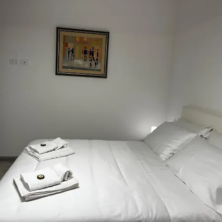 Towers Suites Apartment *